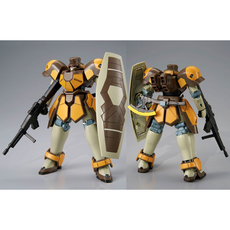 Premium Bandai High Grade (HG) HGAC 1/144 Maganac Auda / Ahmad Custom