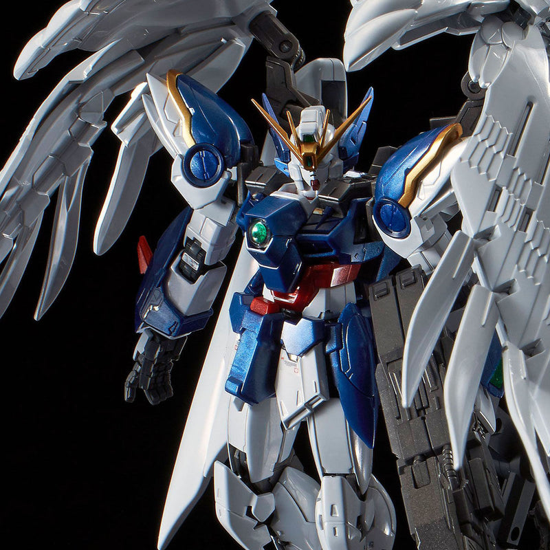 Premium Bandai Real Grade (RG) 1/144 XXXG-00W0 Wing Gundam Zero EW & Drei Zwerg (Titanium Finish)