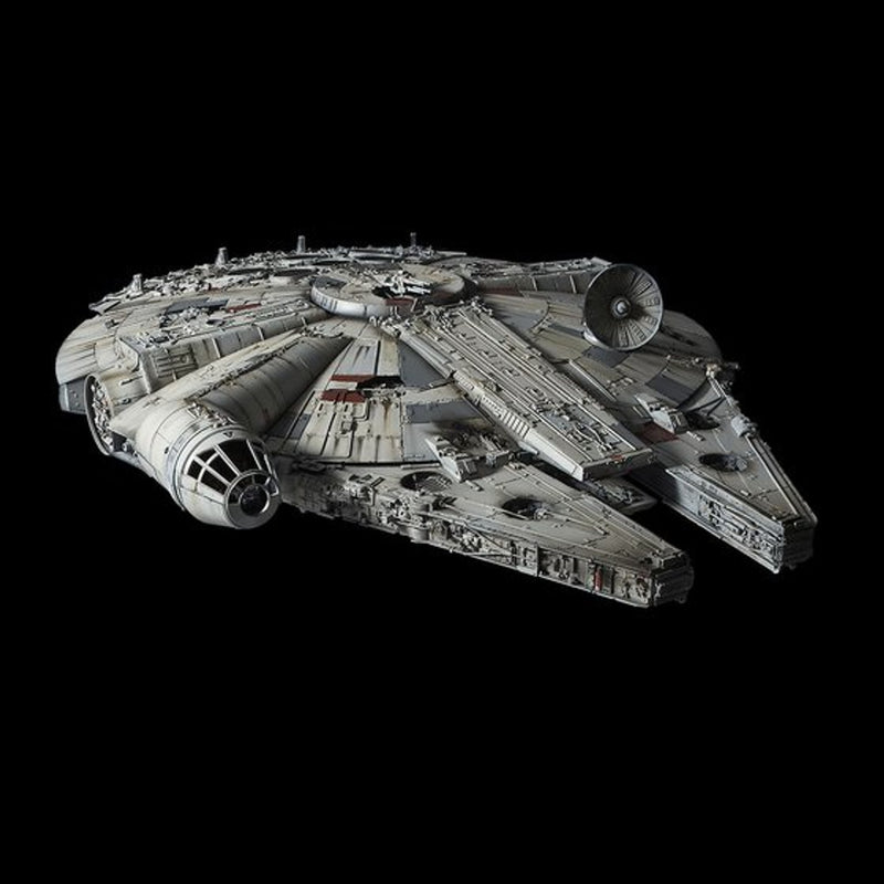 Perfect Grade (PG) 1/72 Star Wars Millennium Falcon (Full Version)