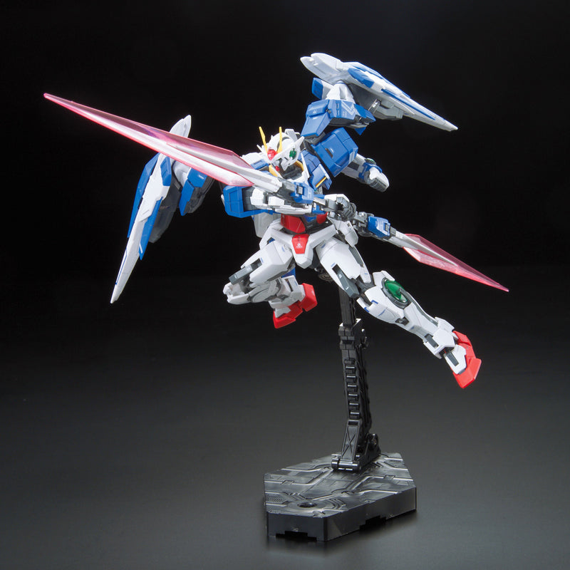 Real Grade 1/144 Gundam 00 Raiser