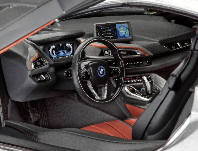 1/24 BMW i8 (Revell Germany 07670)