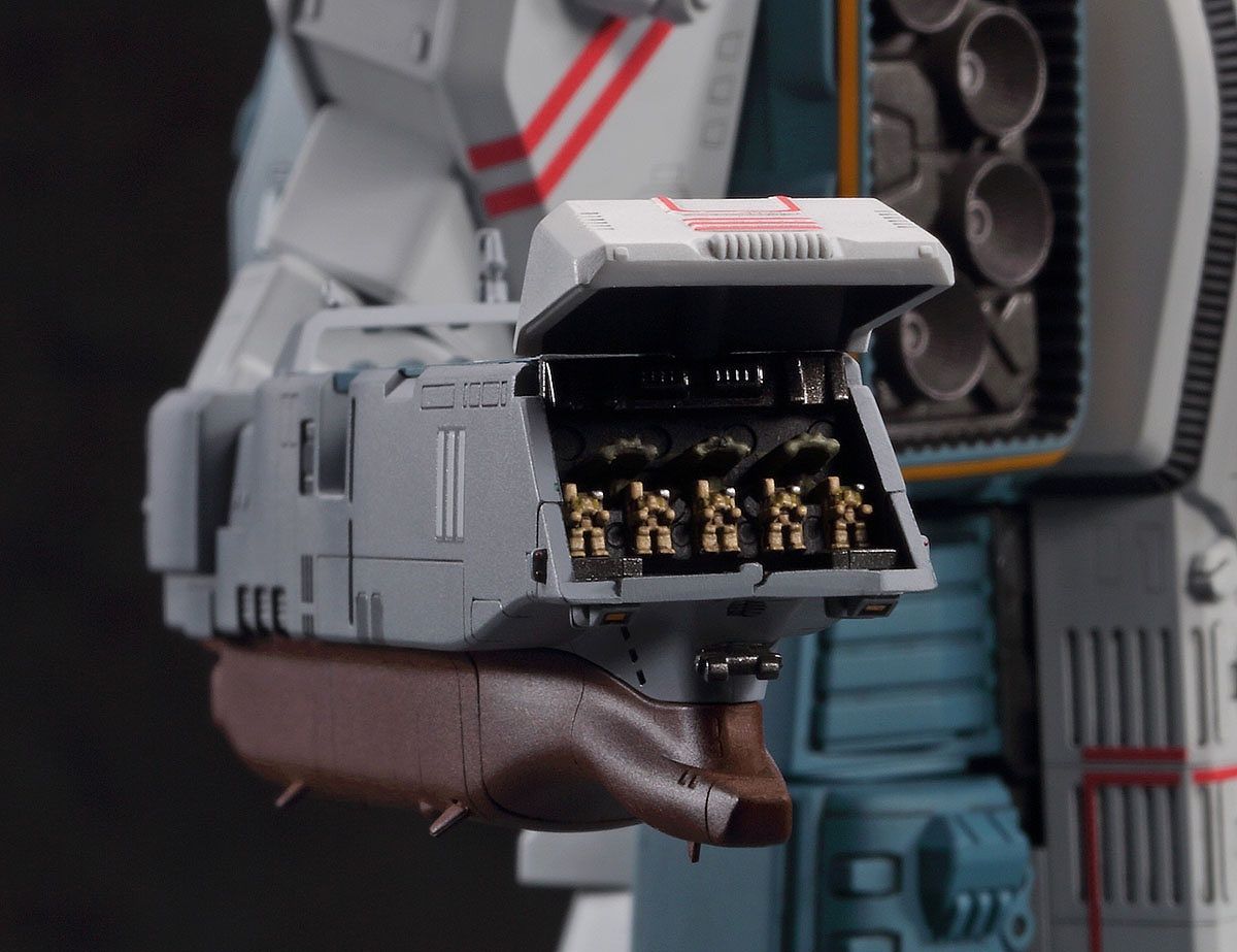 Hasegawa Macross 1/4000 SDF-1 Macross Forced Attack Type w