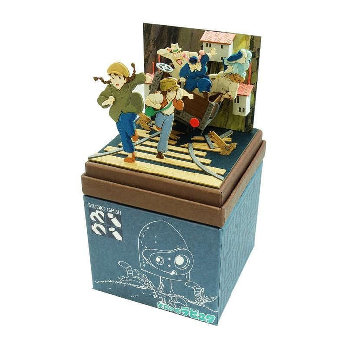 Sankei 1/150 Miniature Art Studio Ghibli - Escape Sheeta and Pazu (Miniatuart)