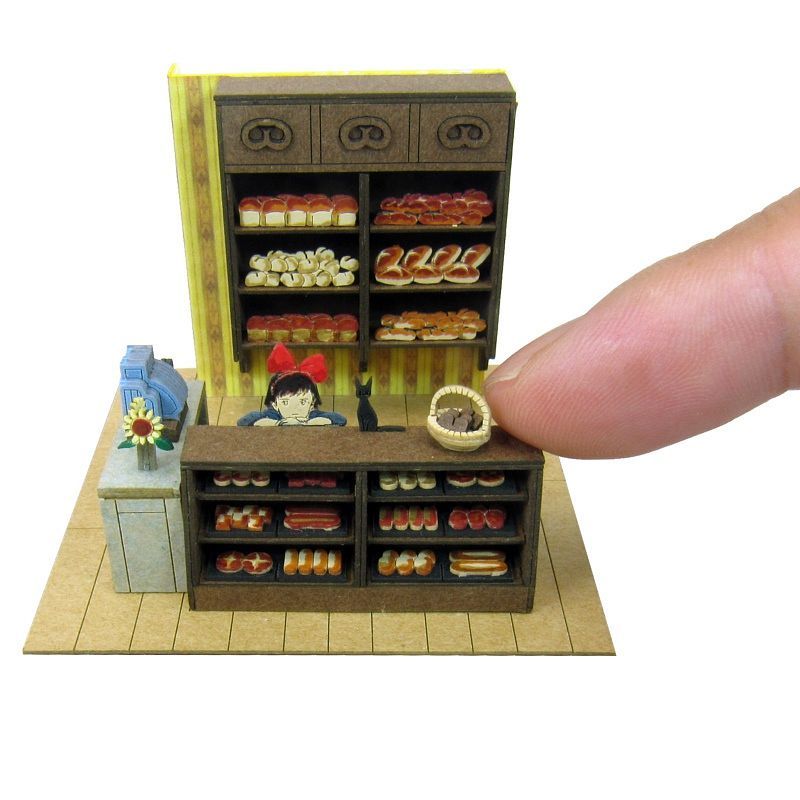 Sankei Miniature Art Kit - Studio Ghibli - Salesclerk (Kiki's Delivery Service)