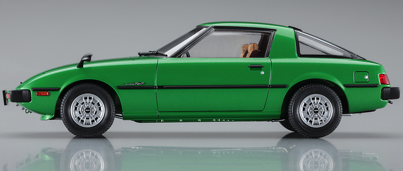 1/24 Mazda Savanna RX-7 (SA22C) Early Version Limited (Hasegawa Historic Car Series 43)