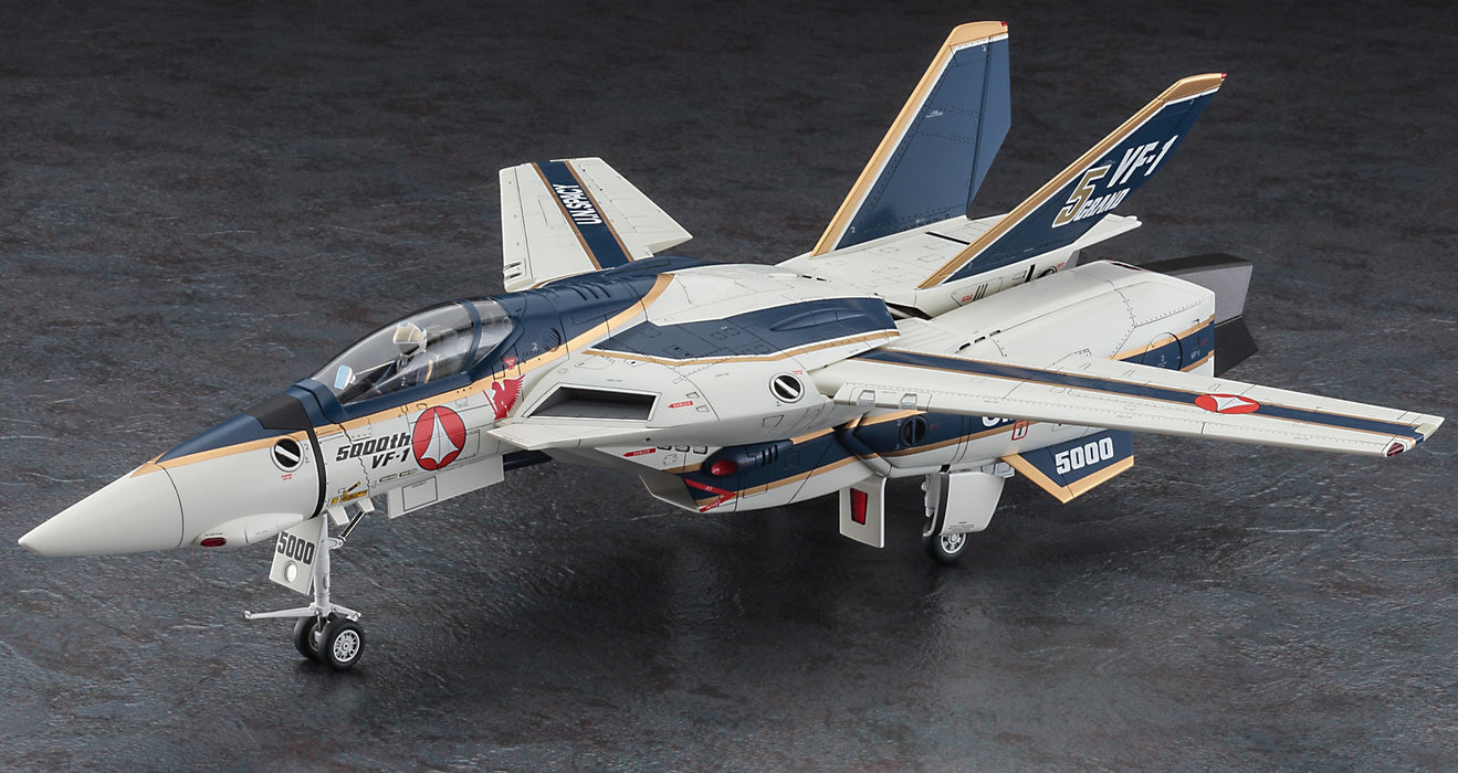 Macross 1/48 VF-1A Valkyrie Production 5000 Commemorative Painting Machine