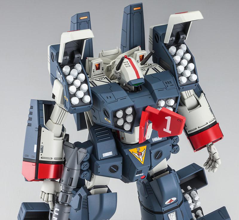 Macross 1/72 VF-1J Armored Valkyrie