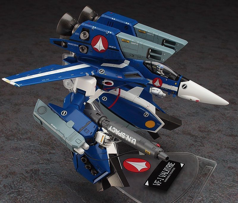 Macross 1/72 VF-1J Super Gerwalk Valkyrie "Max/Miria"