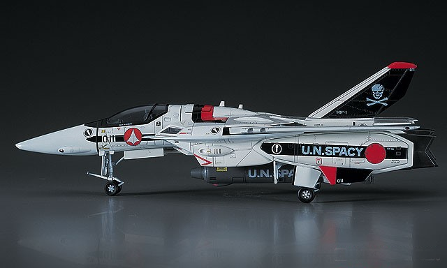Macross 1/72 VF-1A/J/S Valkyrie