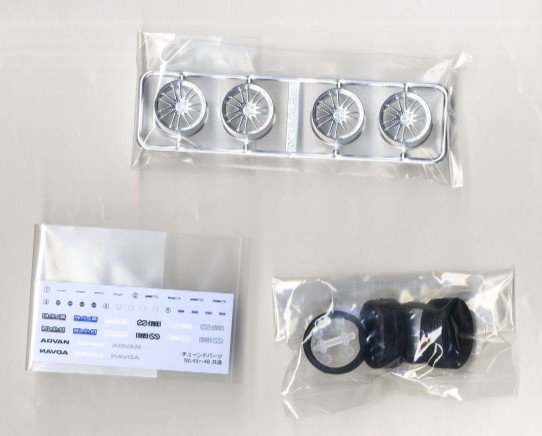 Aoshima 1/24 Volk Racing RAYS RE30 19 Inch Rims