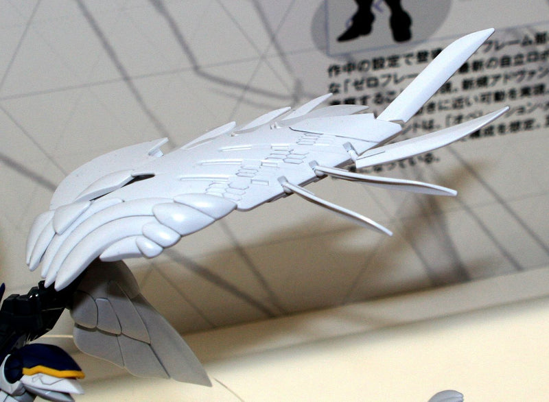 Real Grade (RG) 1/144 XXXG-00W0 Wing Gundam Zero EW