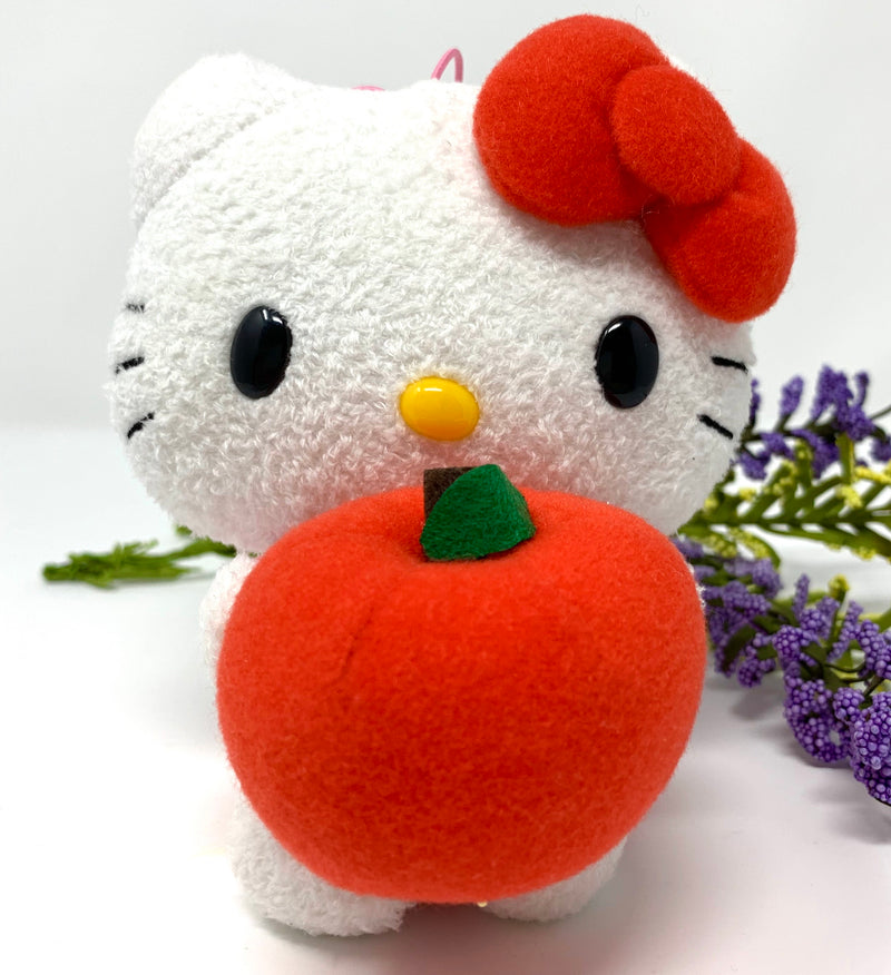 Hello Kitty with apple