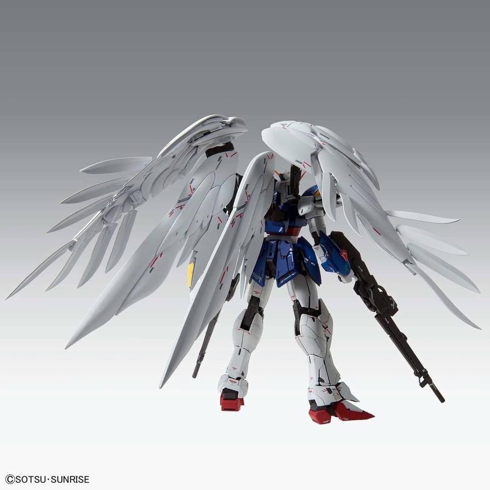 Bandai Master Grade (MG) 1/100 XXXG-00W0 Wing Gundam Zero EW Ver