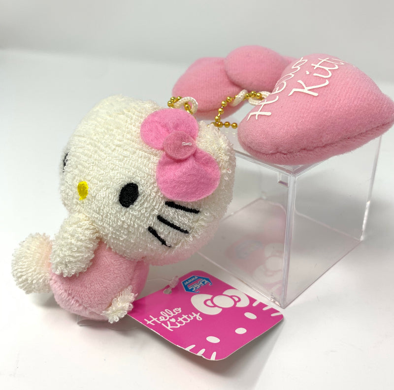 Hello Kitty Mini Mascot with pink heart and ribbon