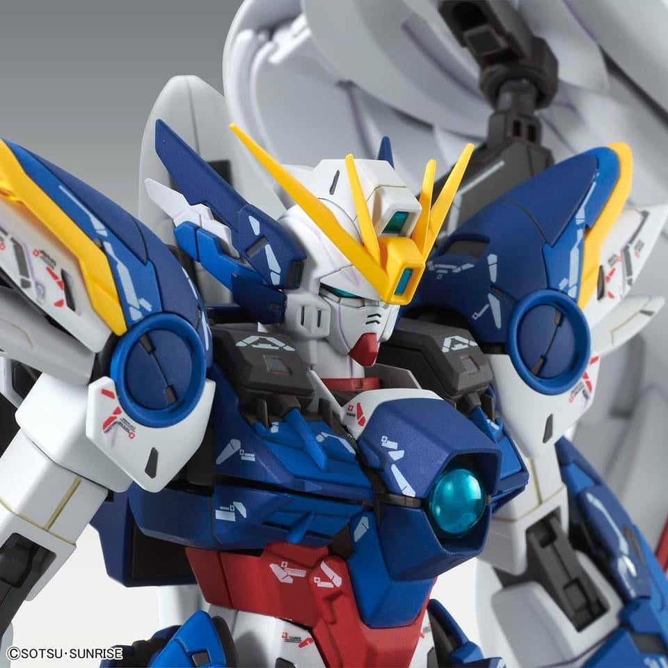 Bandai Master Grade (MG) 1/100 XXXG-00W0 Wing Gundam Zero EW